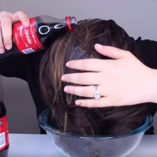 Ефектът на Coca-Cola върху косата!