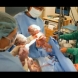 Вижте една година по-късно, близнаците, които се родиха хванати за ръце! Милиони ги харесаха!