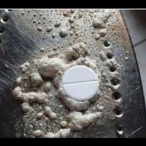 Лесно почистване на ютията с аспирин