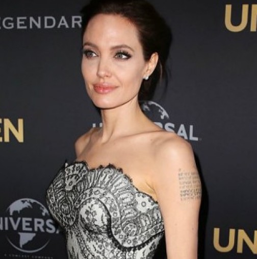 Вижте новата татуировка на Анджелина Джоли
