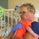 Медицинската сестра, която е спасила хиляда преждевременно родени бебета се срещна с тях-Срещата ще ви накара да се просълзите!