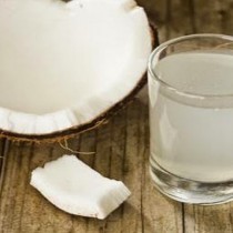 Тя има съвместима конструкция с кръвната плазма в човешката кръв - Вижте, какво ще се случи ако пиете само 7 дни кокосова вода!