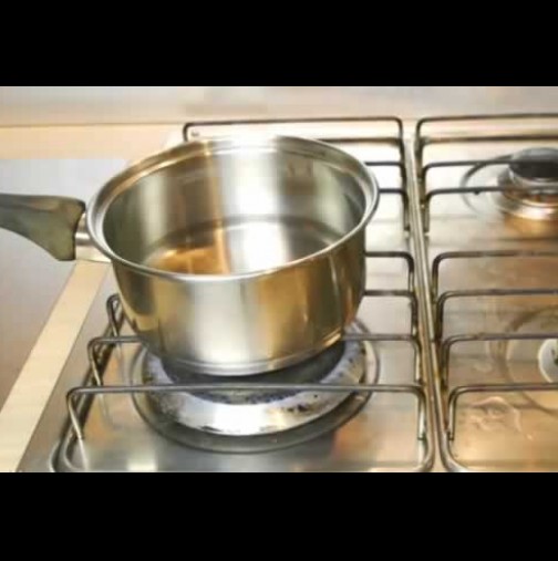 На това видео ще се зарадва всяка домакиня! Хитри трикове, които ще ви помогнат в кухнята!