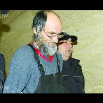 Убиецът от пещерата край Враца: Най-жестокият и перверзен сериен убиец у нас! Ще одера живи ...