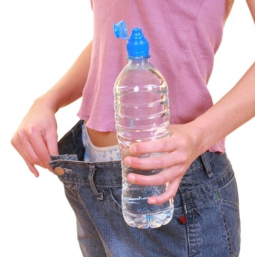 Колко вода трябва да пиете на ден според теглото ви? Вече може да ви отговор много точно. Вижте таблицата