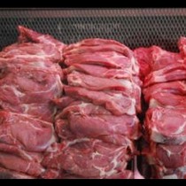 Вижте какво правят с месото в магазините, за да изглежда прясно!