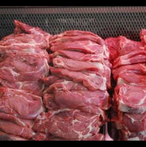 Вижте какво правят с месото в магазините, за да изглежда прясно!