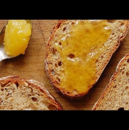 Намажете мед и канела върху филия хляб и яжте това всеки ден
