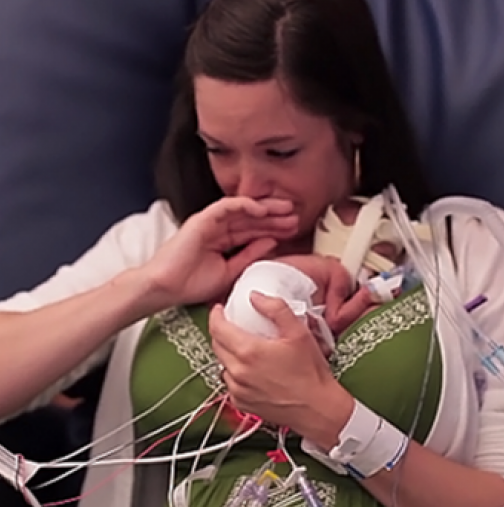 Трогателната история на едно недоносено бебе, което ще ви накара да се разплачете!