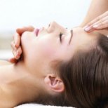 Защо е полезен лицевия масаж