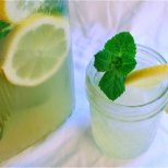 Рецепти за свежи напитки и лимонада с мента за лятото