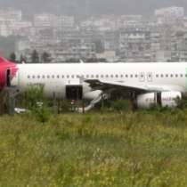 Самолетът във Варна се разминал на косъм от фатална катастрофа
