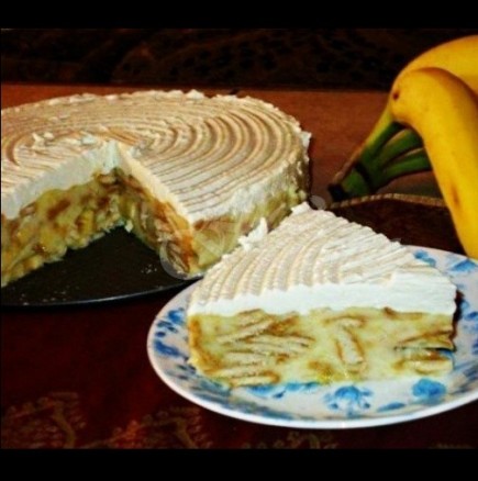 Бърза бананова торта с бисквити