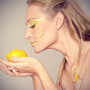 Медено-лимонова маска за суха кожа