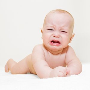 Как да успокоим бебето, когато плаче