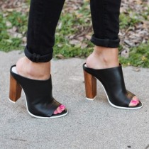 Тези модели сандали и чехли ще бъдат хит за пролет-лято 2016 (Галерия)