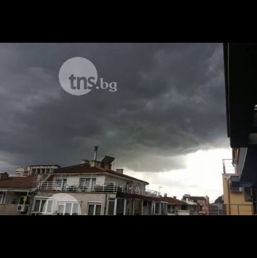 Свирепа градушка брули Пловдив