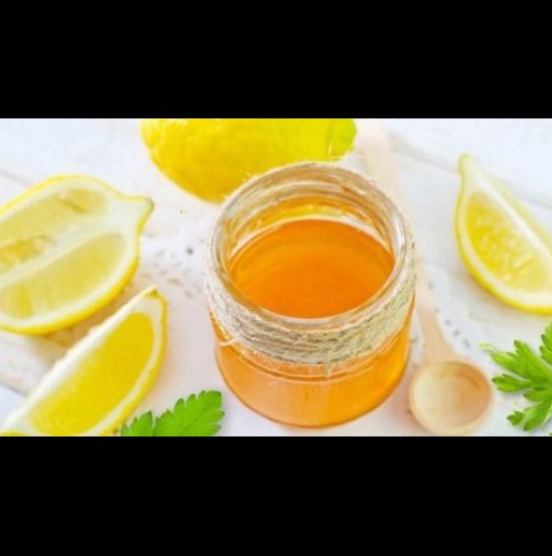 Маска от мед и лимон сваля 10 години от лицето ви