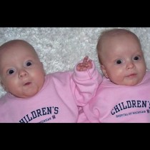 Алиса стана майка на близнаци, но два месеца след раждането им, докторите съобщават шокиращи новини...