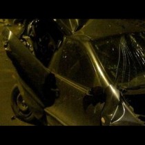 Кървав среднощен инцидент в София! Кола се вряза в камион на ключово кръстовище! Починал е ...