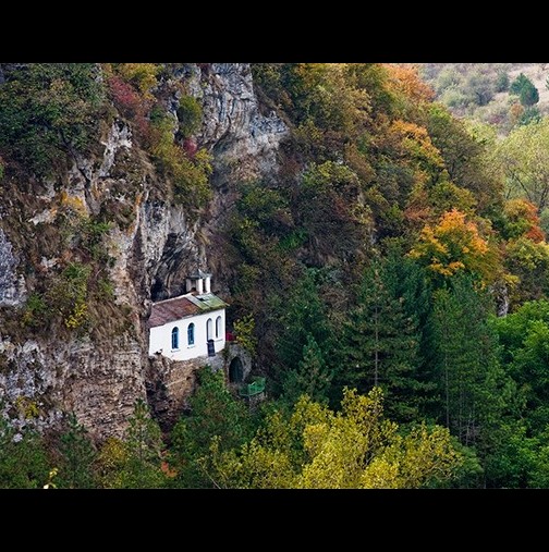9 мистични места в България, които няма да видите в пътеводителя за туристи, ако ги видите, ще ви вземат ума!