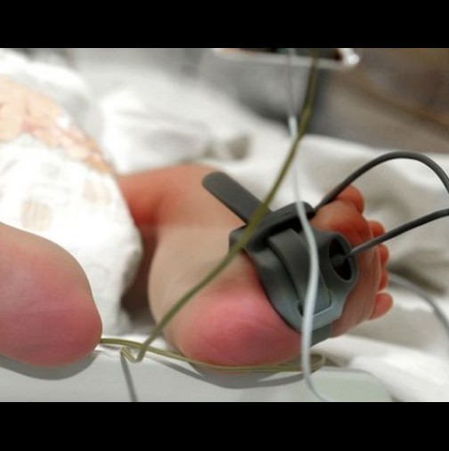 Черна вест! Бебе на 2 месеца почина в линейка на път за болницата