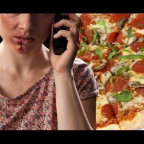 Тази жена се обади да поръча пица, но операторът усети истината и спаси нейният живот!