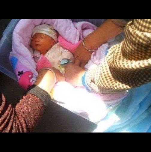 Жена намери бебе в кутия. Това, което прави, шокира цялата нация!