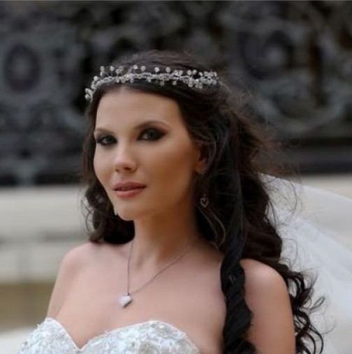 Ексклузивни снимки от сватбата на Теодора-Омъжи се като принцеса във Вегас-Вижте невероятната рокля и тортата!
