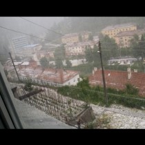 Зверска градушка и буря потопиха Южна България (ВИДЕО)