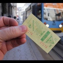 Студент постави градския транспорт в София на колене! Вижте какво направи!