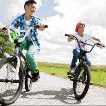 Родители, ако децата ви карат колела, задължително трябва да знаете това