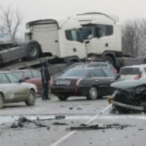 Трагедия край Лозарево! Кола с четирима младежи се заби в камион, случи се най-страшното!