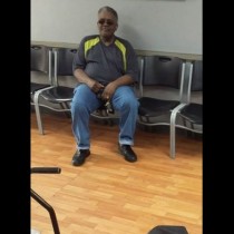 Този възрастен мъж посещава бръснаря си всяка седмица. Но тайната, която крият от него, направо ще ви скъса сърцето!