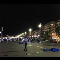 Кърваво нападение в Ница с камион. Най-малко 73 души са убити, а други 100 са ранени (Снимки и Видео)
