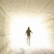 Обяснение за ярката светлина в тунела преди смъртта