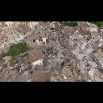 Дрон засне потресаващи кадри от Италия след земетресението! Половин град е сринат