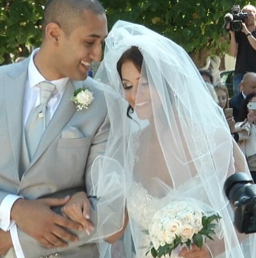 Двойка влюбени се венчаха сред руините от земетресението в Италия