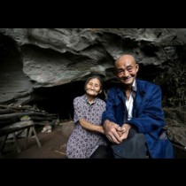Това семейство живее вече 54 години в пещера. Ето как (Снимки от ежедневието им)- определено ще се изненадате