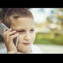 8-годишно дете от Плевен взе телефона на майка си и направи голяма глупост