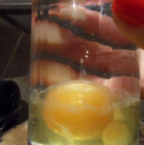 Премахване на уроки с яйце-Ако често ви боли главата, чувствате се напрегнати и нервни, най-вероятно сте  урочасани