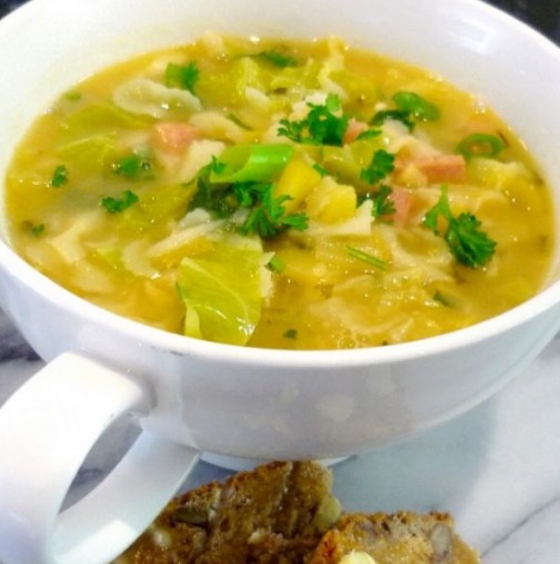 Есенната диета със супа от зеле: За седем дни се топят четири килограма 
