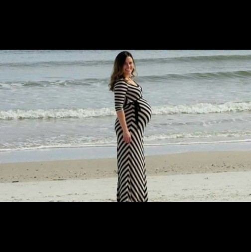 Той снима бременната си съпруга на плажа, а когато видяха снимката, намериха много добро знамение за бъдещето