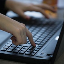 От последните часове: Хиляди български потребители изпитаха хакерска атака чрез приятелите им-Ето опасността!