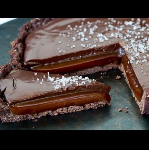 Как се прави така известният и вкусен карамелено-шоколадов тарт? 