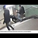 Българин е хулиганът, ритнал жената в метрото на Берлин-Видео от инцидента