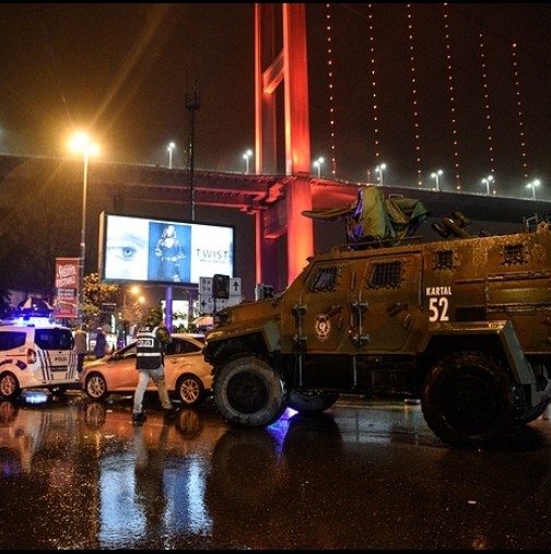 Навръх Нова година-Касапница в Истанбул с десетки убити и ранени в нощен клуб
