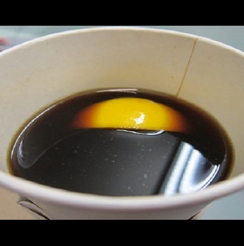 Всяка сутрин слагам лимон в кафето! Със сигурност имате причина и вие да го правите!