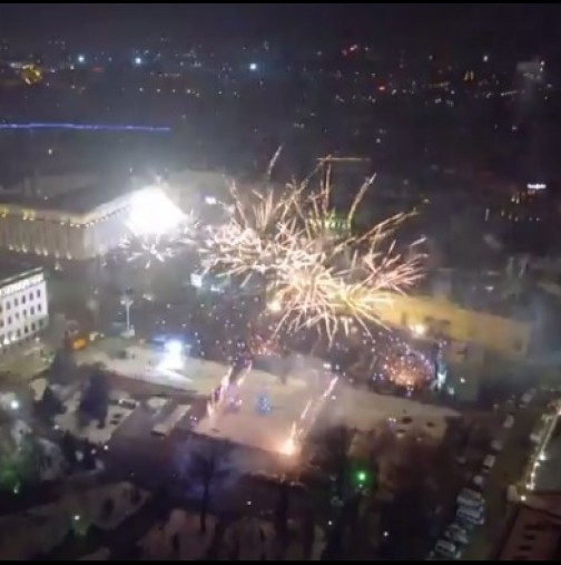 Изключително видео от зарята за Нова година 2017 в София