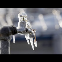 След сигнали за замръзнали инсталации и водомерни възли: Как да предпазим тръбите и водомерите от замръзване